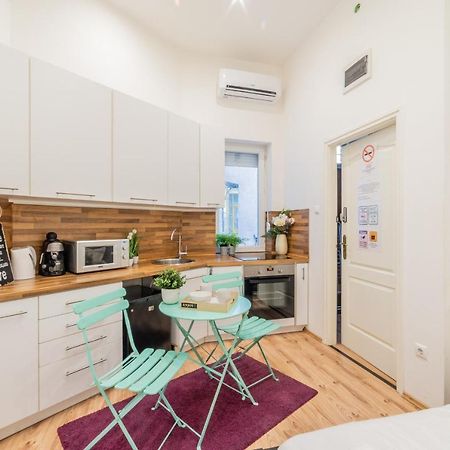Real Apartments Anker II บูดาเปสต์ ภายนอก รูปภาพ