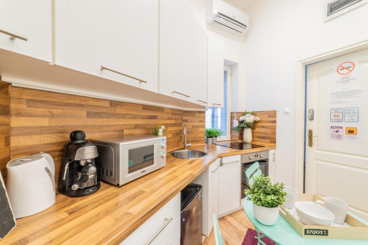 Real Apartments Anker II บูดาเปสต์ ภายนอก รูปภาพ